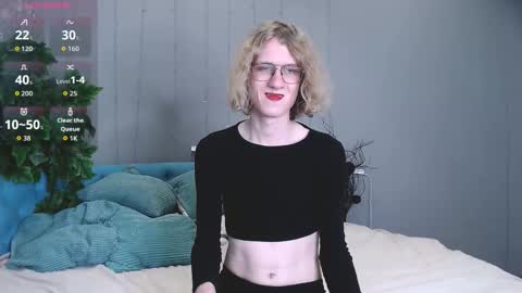 Snapshot of harrybrain chatting on 11.07.25 harrybrain online show from 11.07.25