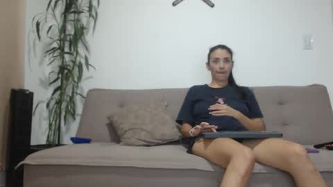 Snapshot of harrycum4you chatting on 04.17.26 hannaandharri online show from 04.17.26