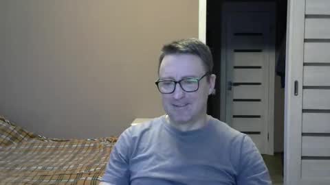 Snapshot of harrysnake chatting on 12.27.24 HarrySnake online show from 12.27.24