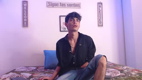 Snapshot of harrythomson1 chatting on 01.26.25 harry thomson online show from 01.26.25