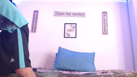 Snapshot of harrythomson1 chatting on 01.30.25 harry thomson online show from 01.30.25