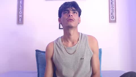 Snapshot of harrythomson1 chatting on 02.20.25 harry thomson online show from 02.20.25