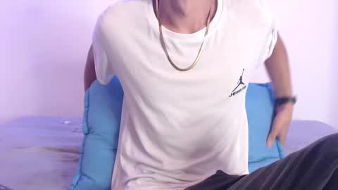 Snapshot of harrythomson1 chatting on 02.22.25 harry thomson online show from 02.22.25