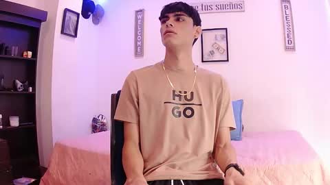 Snapshot of harrythomson1 chatting on 09.11.25 harry thomson online show from 09.11.25