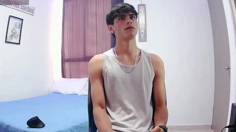 Snapshot of harrythomson1 chatting on 10.11.25 harry thomson online show from 10.11.25