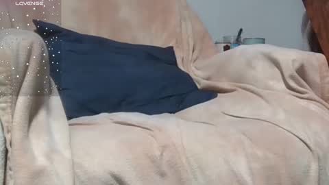 Snapshot of harrytut chatting on 10.31.25 harrytut online show from 10.31.25