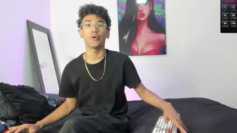 Snapshot of harrytwink18 chatting on 02.13.25 HARRY online show from 02.13.25