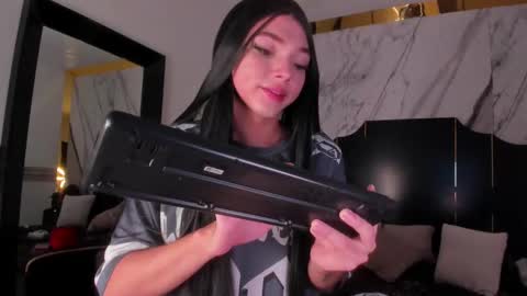 Snapshot of haruka_hot chatting on 03.06.25 Haruka online show from 03.06.25