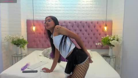 Snapshot of hary_collins chatting on 12.14.24 Hary online show from 12.14.24