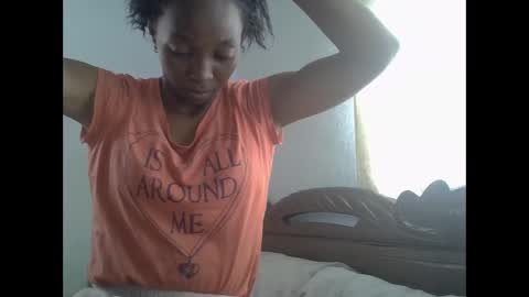 Snapshot of harysette chatting on 09.17.25 harysette online show from 09.17.25