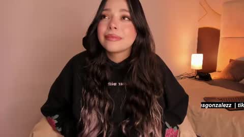 Snapshot of has_gonzalezz chatting on 06.11.26 has_gonzalezz online show from 06.11.26