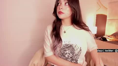 Snapshot of has_gonzalezz chatting on 06.18.26 has_gonzalezz online show from 06.18.26