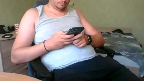 Snapshot of hasabigonev14 chatting on 06.23.26 THEBIGONEV14 online show from 06.23.26