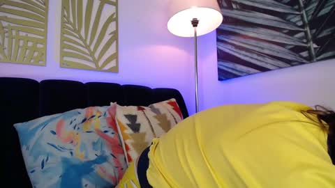 Nicole online show from 02.13.25