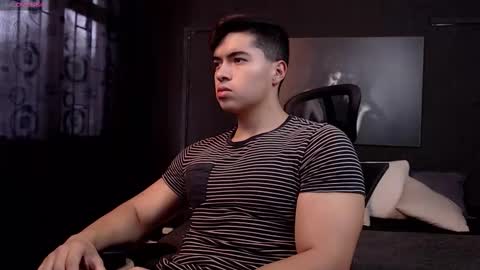 Snapshot of hat_guy01 chatting on 03.04.26 hat_guy01 online show from 03.04.26