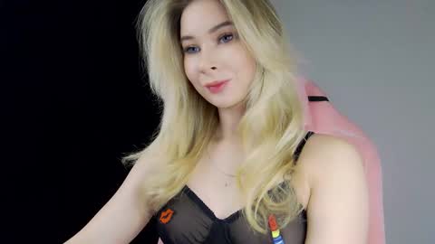 Anna online show from 02.02.26