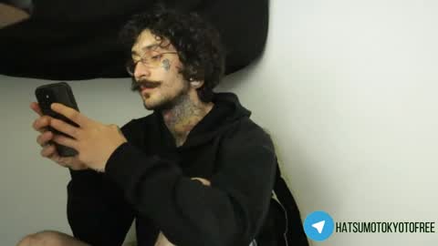 Snapshot of hatsumotokyoto chatting on 01.22.25 More content 2 online show from 01.22.25