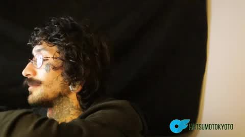 Snapshot of hatsumotokyoto chatting on 01.23.25 More content 2 online show from 01.23.25