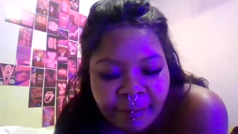 hawtchoc37 online show from 02.22.25