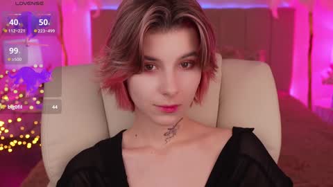 haylaamber online show from 12.13.24