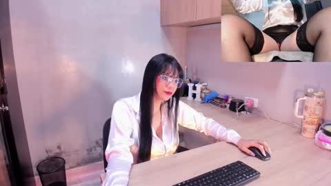 haylenpark online show from 12.21.25