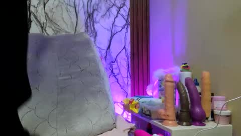 hayley miller online show from 11.03.25