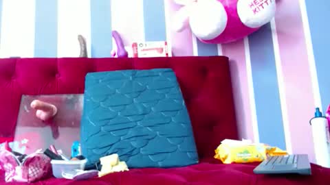 hayley miller online show from 12.14.25