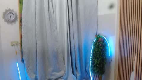 hazel_joy online show from 10.13.25