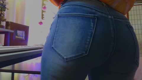 Hazel online show from 12.02.24