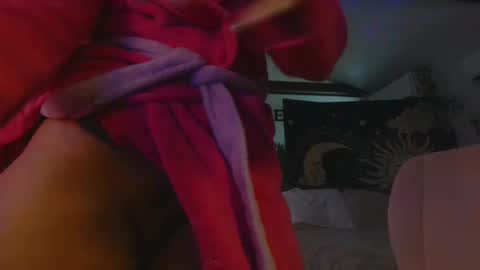 Hazel online show from 10.05.25