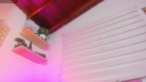 Snapshot of hazel_shy chatting on 03.03.25 Im Hazel online show from 03.03.25