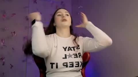 Hazel online show from 04.20.26