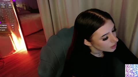 hazelhayess online show from 04.18.26
