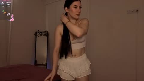 Snapshot of hazelhayess chatting on 06.27.26 hazelhayess online show from 06.27.26