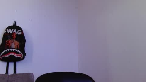 Snapshot of hazlan_420 chatting on 11.15.25 hazlan_420 online show from 11.15.25