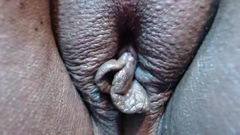 Snapshot of heatherjee chatting on 09.26.25 Heather online show from 09.26.25