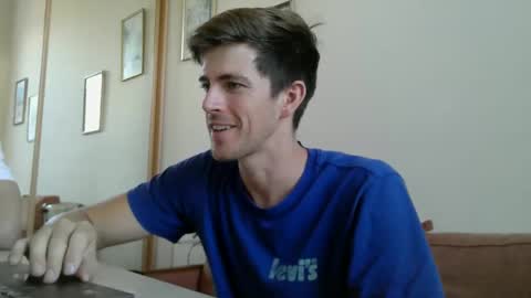 Snapshot of heatsignal chatting on 09.09.25 HeatSignal online show from 09.09.25