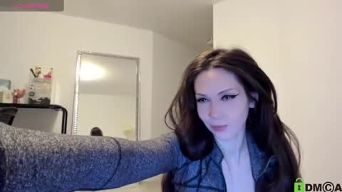 Snapshot of heaveniabb chatting on 02.07.25 Helen online show from 02.07.25