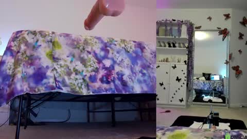 Snapshot of heaveniabb chatting on 10.01.25 Helen online show from 10.01.25