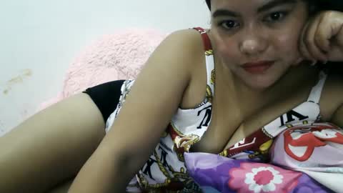 heavenlyeyes69 online show from 02.06.25