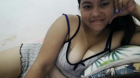 heavenlyeyes69 online show from 10.15.25