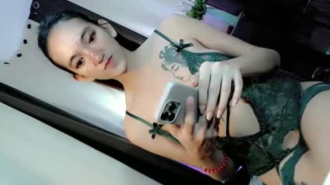 Heavenly online show from 12.13.25