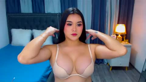 Snapshot of heavenlytransx chatting on 12.16.24 ITS FREE TO ASK online show from 12.16.24