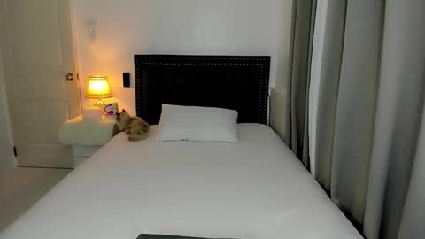 Snapshot of heavenlytransx chatting on 02.27.26 ITS FREE TO ASK online show from 02.27.26