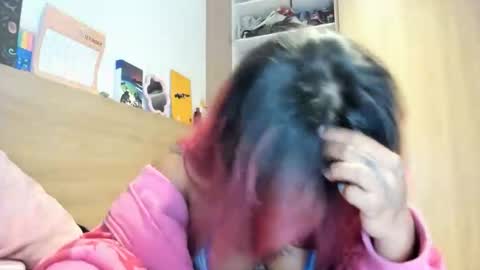 Snapshot of heavenngirlyy444 chatting on 10.22.25 Heaven online show from 10.22.25