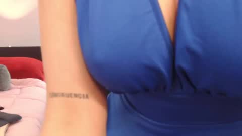 hebelongs2her online show from 09.22.25