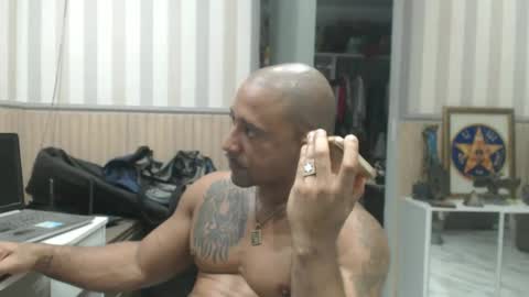 Snapshot of hebertgomes chatting on 01.12.25 hebertgomes online show from 01.12.25