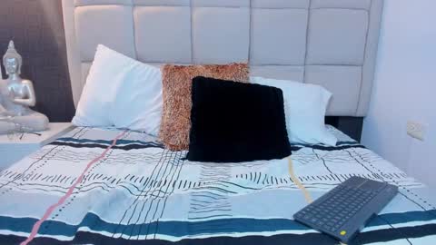 Keira Hecate online show from 01.03.25