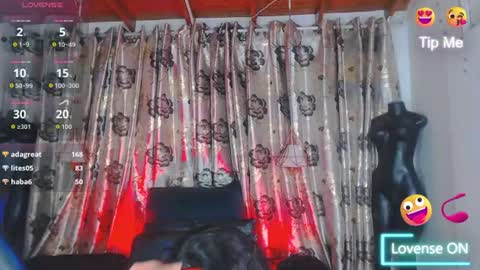 Snapshot of hecate_doll chatting on 07.16.26 hecate_doll online show from 07.16.26