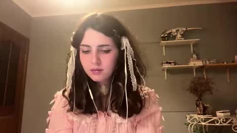 Sarah online show from 12.03.25